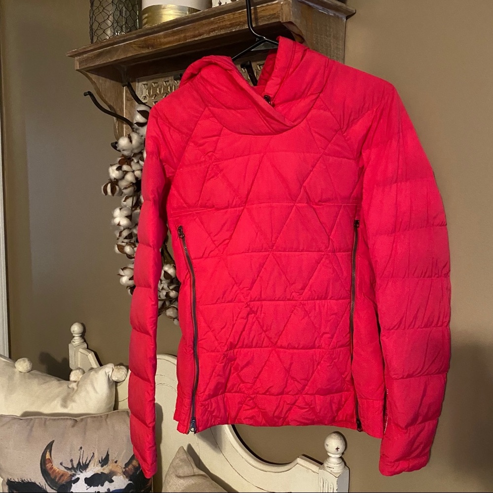 Lululemon fluffed up pullover - Picture 2 of 6